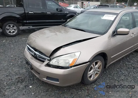 2006 Honda Accord 2.4 Ex z USA, uszkodzony, nr VIN 1HGCM56876A118918